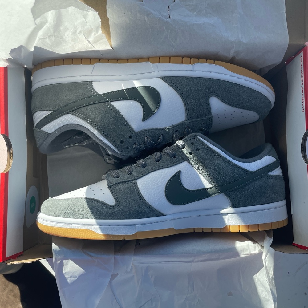 Dunk Low 'Smoke Grey Gum'